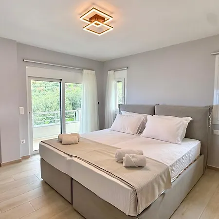 Palomar Villa Kyparissia