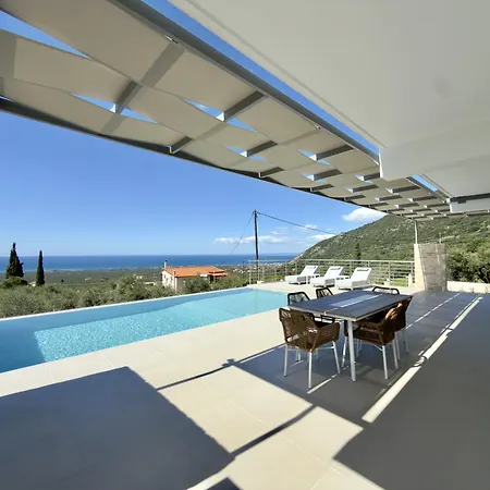 Palomar Villa Kyparissia