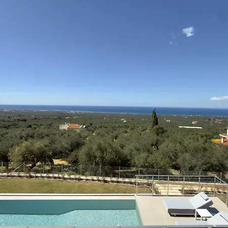 Palomar Villa Kyparissia