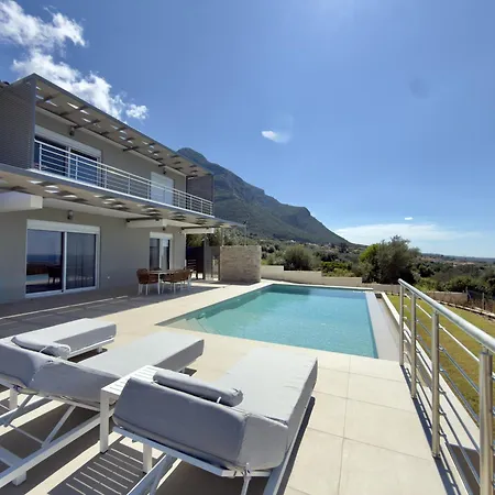 Villa Palomar *