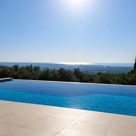Palomar Kyparissia