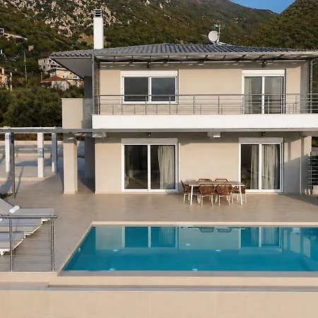Palomar Villa